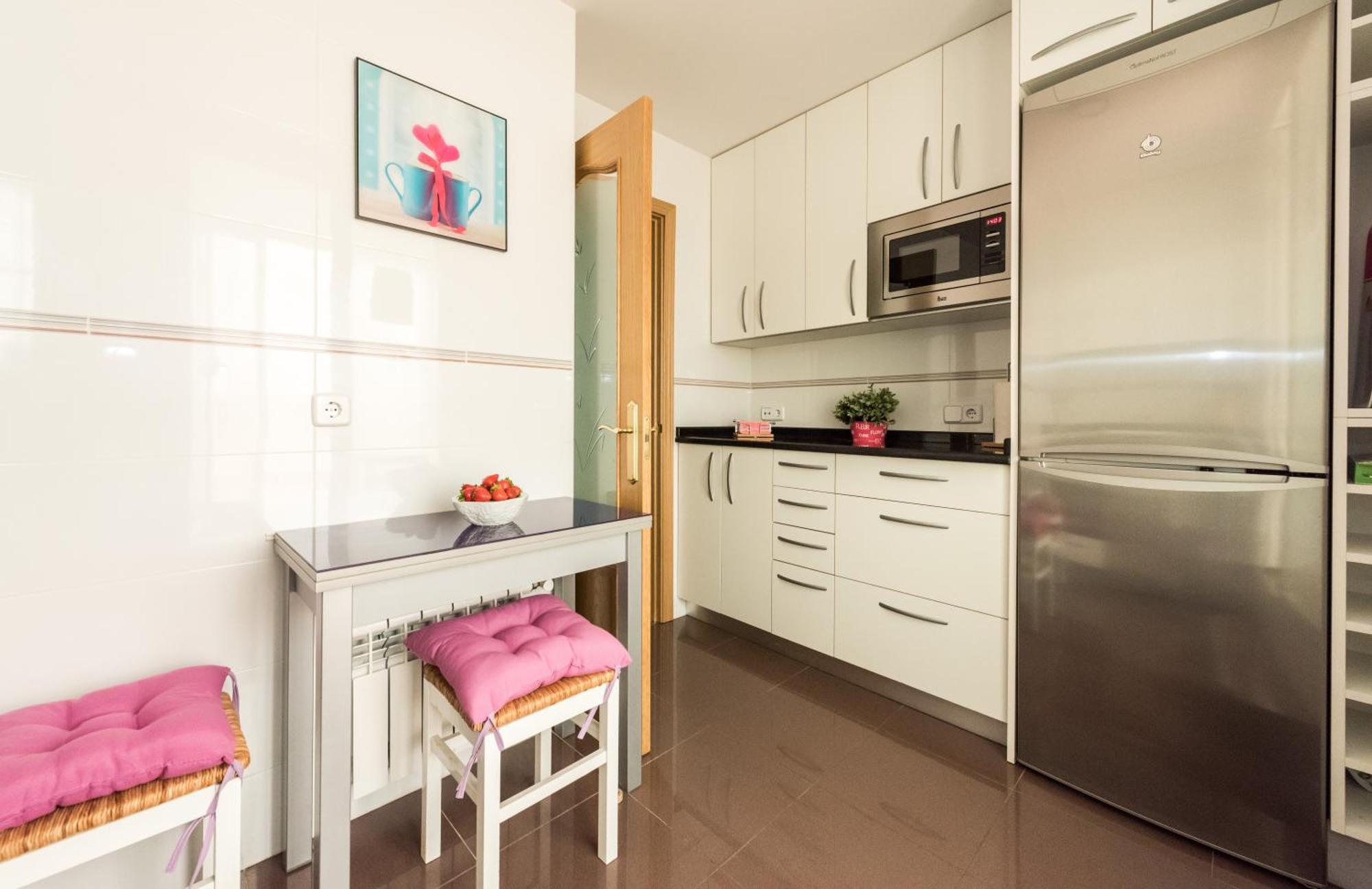 Apartamentos Madrid Xxxiii - Alojamiento De Temporada Quarto foto