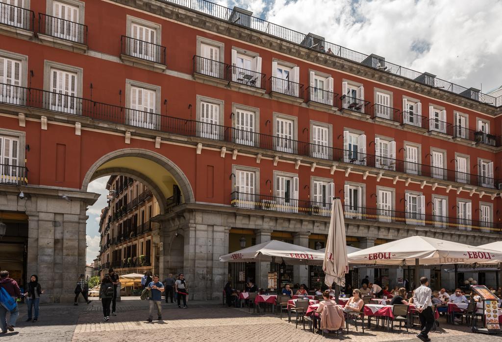 Apartamentos Madrid Xxxiii - Alojamiento De Temporada Exterior foto